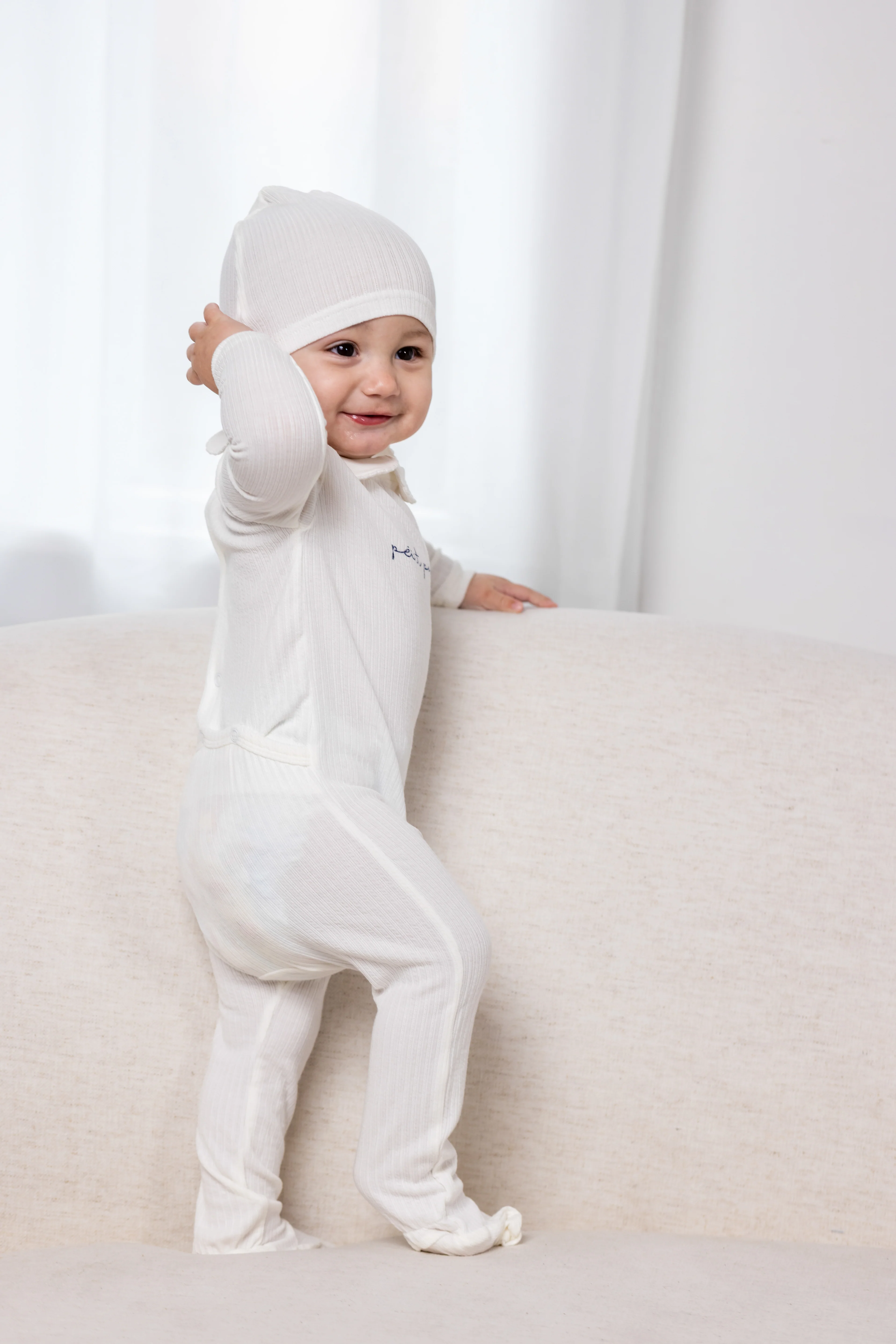 Petit Pouf Footie-White/Blue - Image 3